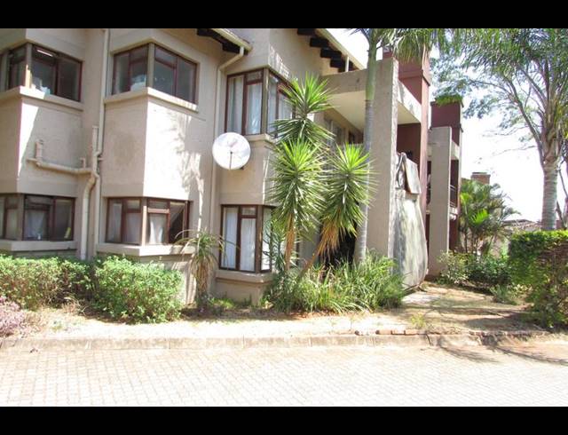 2 BEDROOM APARTMENT FOR SALE IN WHITE RIVER EXT 18